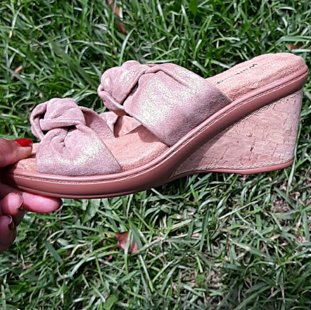 Sandals - Picture 4 of 6